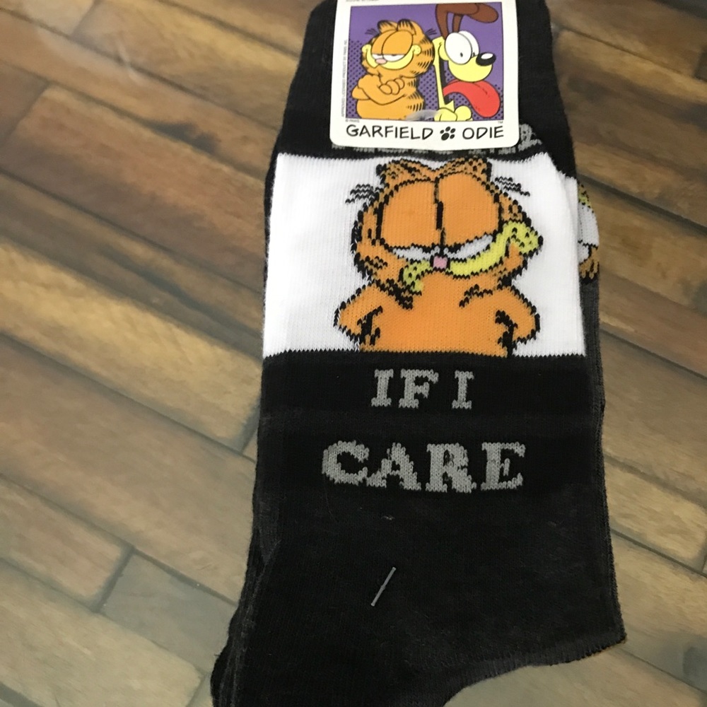 Garfield and Odie 2 pair crew socks new with tag